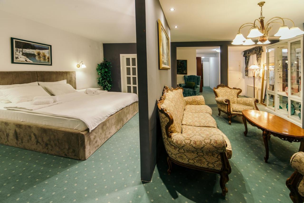 Garni Hotel President de Luxe Kragujevac Extérieur photo