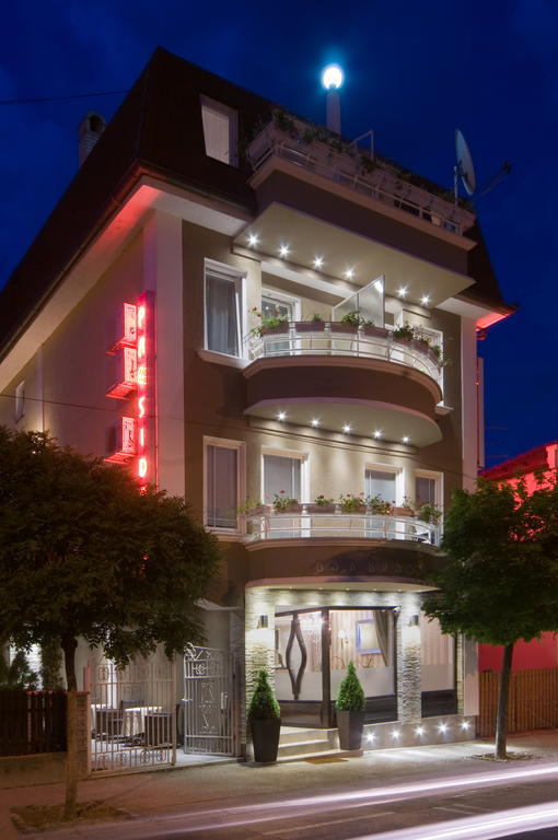 Garni Hotel President de Luxe Kragujevac Extérieur photo
