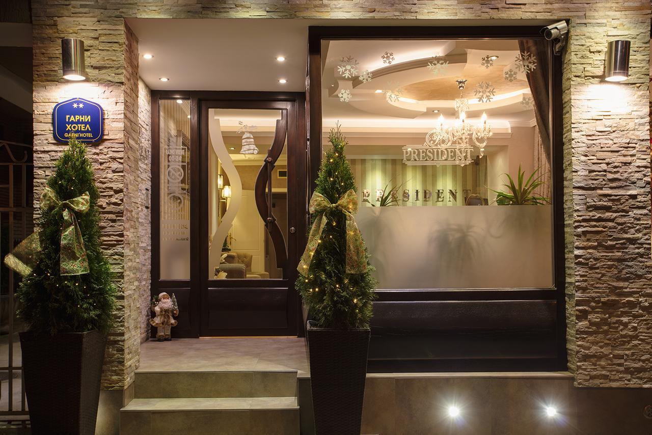 Garni Hotel President de Luxe Kragujevac Extérieur photo