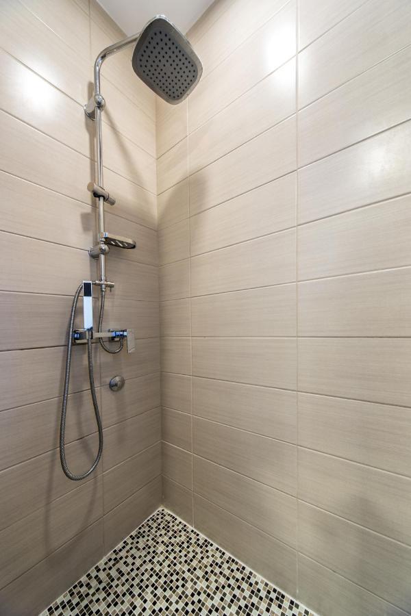 Garni Hotel President de Luxe Kragujevac Extérieur photo