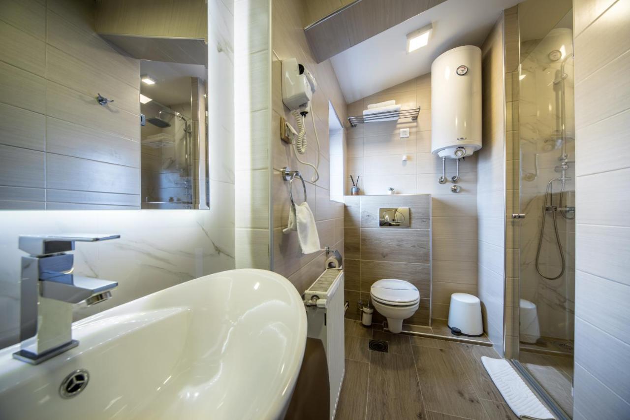 Garni Hotel President de Luxe Kragujevac Extérieur photo