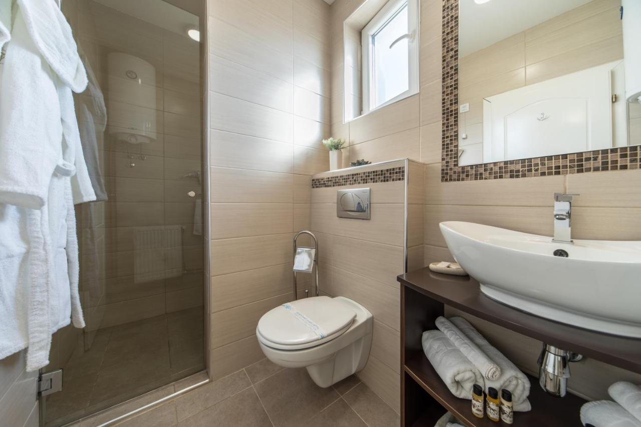 Garni Hotel President de Luxe Kragujevac Extérieur photo