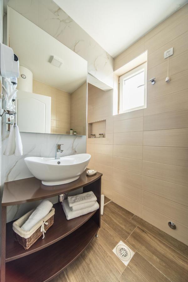 Garni Hotel President de Luxe Kragujevac Extérieur photo
