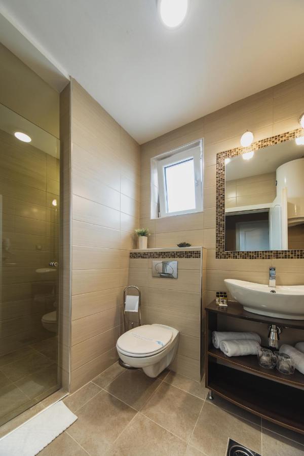 Garni Hotel President de Luxe Kragujevac Extérieur photo