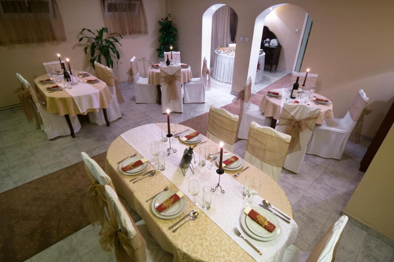 Garni Hotel President de Luxe Kragujevac Extérieur photo